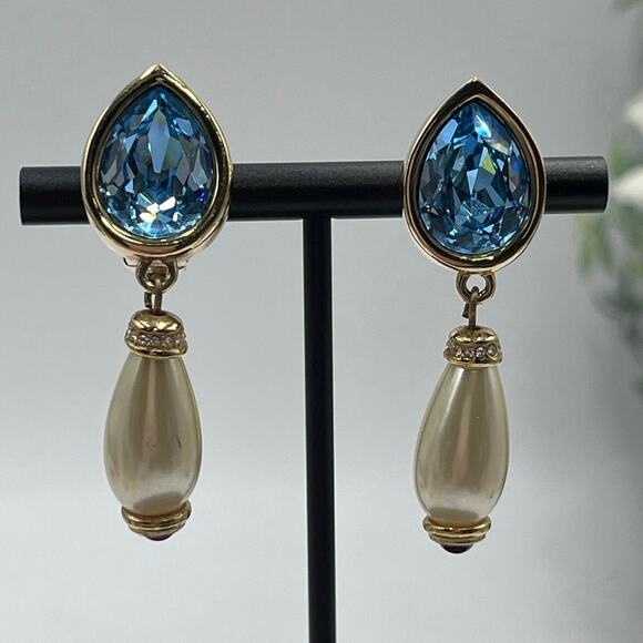 Swarovski Swan Gold Plated Blue Faceted Crystal Purple Cabochon Clip Earrings - Picture 1 of 13
